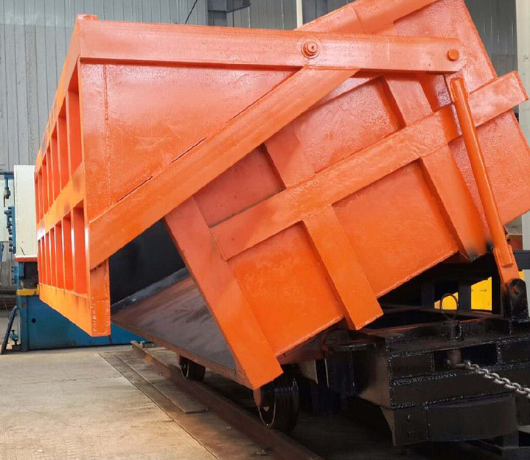 側(cè)翻式礦車在礦山運(yùn)輸中的優(yōu)勢 側(cè)翻式礦車在礦山運(yùn)輸中的優(yōu)勢